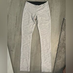 Lululemon Women’s Grey and White Leggings